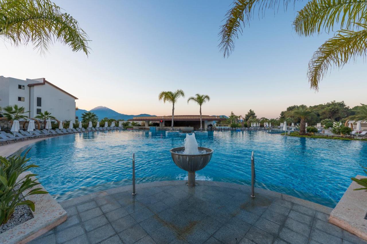 Akra Fethiye Tui Blue Sensatori Hotel Bagian luar foto